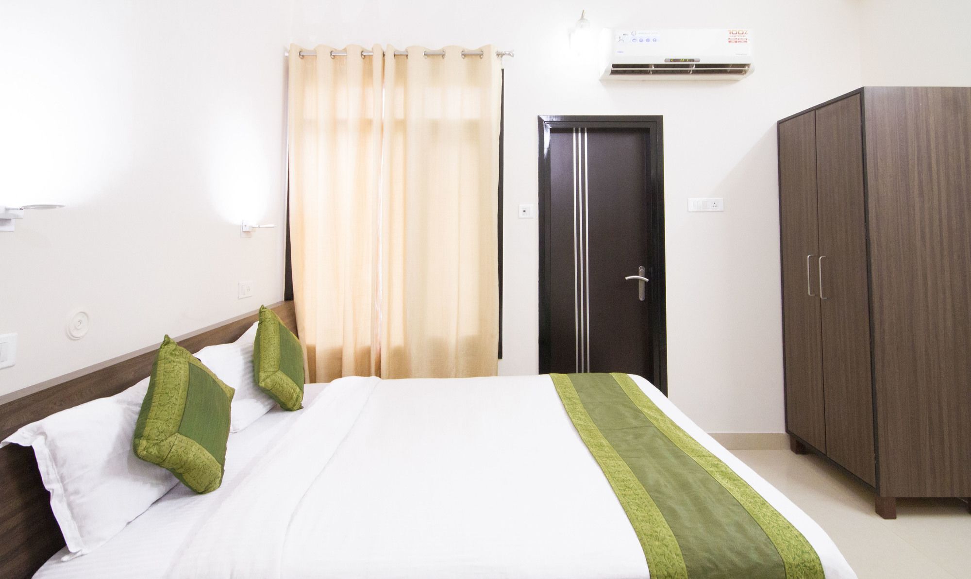 Treebo Trend Shubhankar Hotel 3*